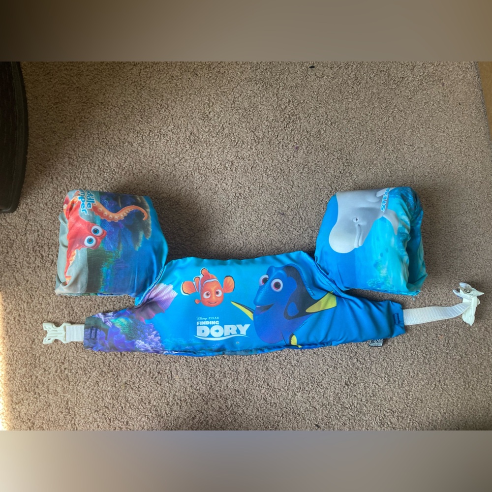 Finding Dory Child swim floaties